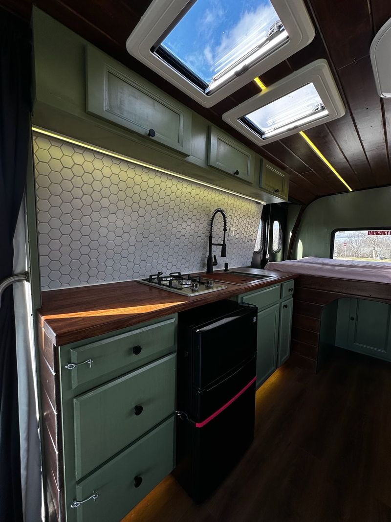 Picture 2/23 of a “The Green Goddess” – Stunning Turnkey Skoolie for sale in Phoenix, Arizona