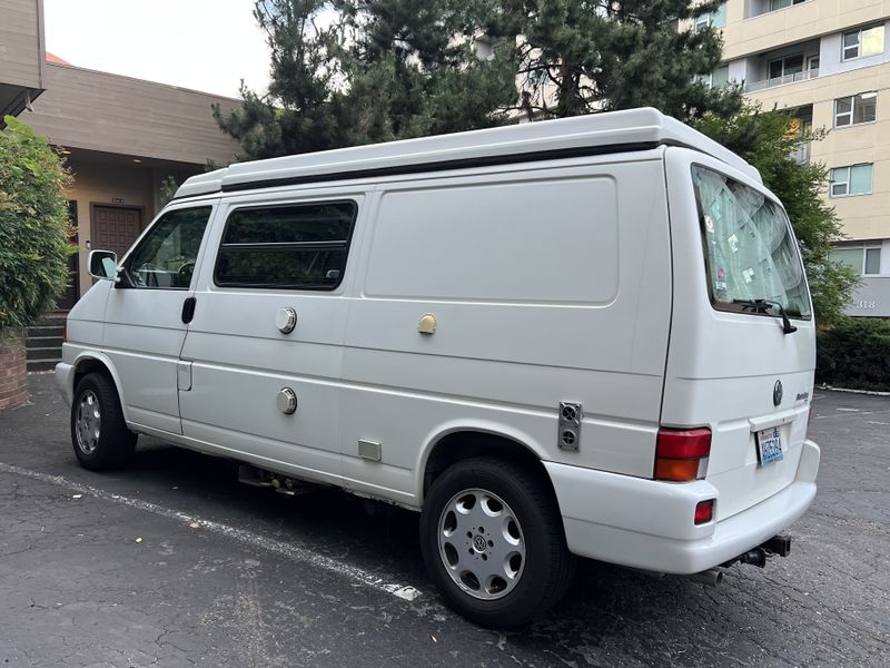 Picture 4/14 of a 2000 VW Eurovan Winnebago conversion for sale in Redmond, Washington