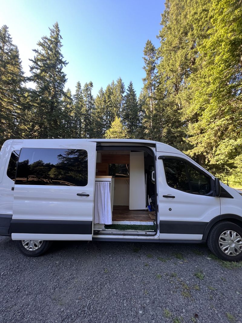 Picture 2/31 of a 2019 Ford Transit 350 XLT - Medium Roof for sale in Centralia, Washington