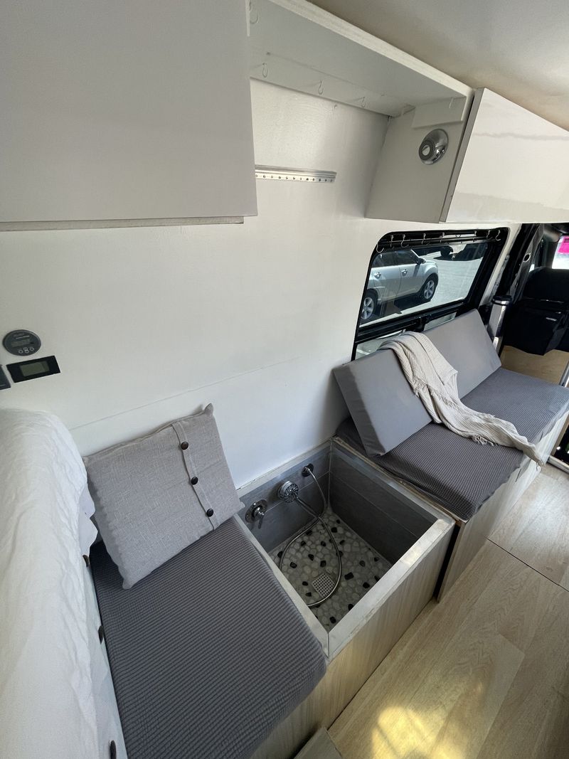 Picture 3/15 of a Modern + Spacious Sprinter Campervan (High-Roof 170) for sale in Fort Lauderdale, Florida