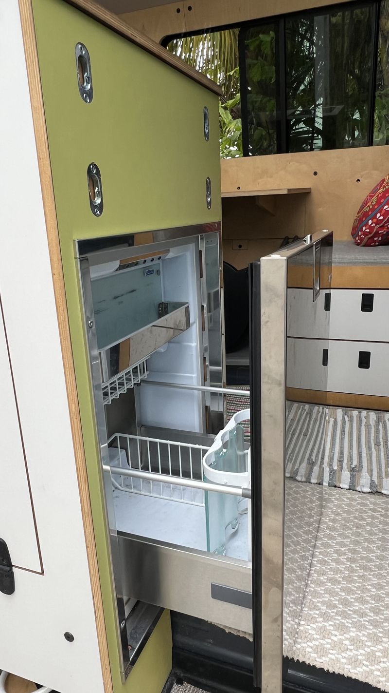 Picture 5/23 of a 2020 MERCEDES-BENZ SPRINTER, 144 for sale in Key West, Florida