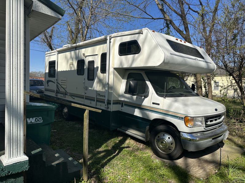 Picture 1/21 of a 1998 Georgie Boy Maverick 26FBW for sale in Jackson, Tennessee