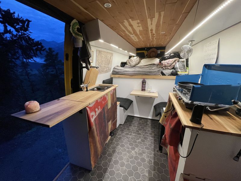 Picture 3/13 of a Sprinter Long Wheelbase for sale in Minneapolis, Minnesota