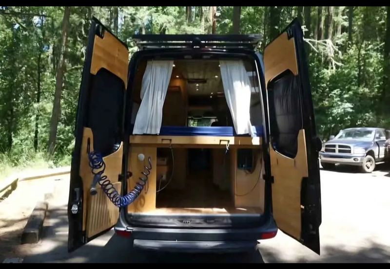 Picture 2/15 of a 2014 mercedes benz sprinter 170" wheelbase for sale in Coquille, Oregon