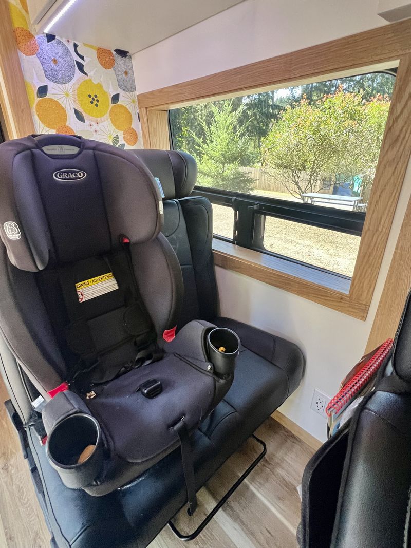 Picture 4/10 of a Luxury Custom Built Campervan (seats & sleeps 4) for sale in Bend, Oregon