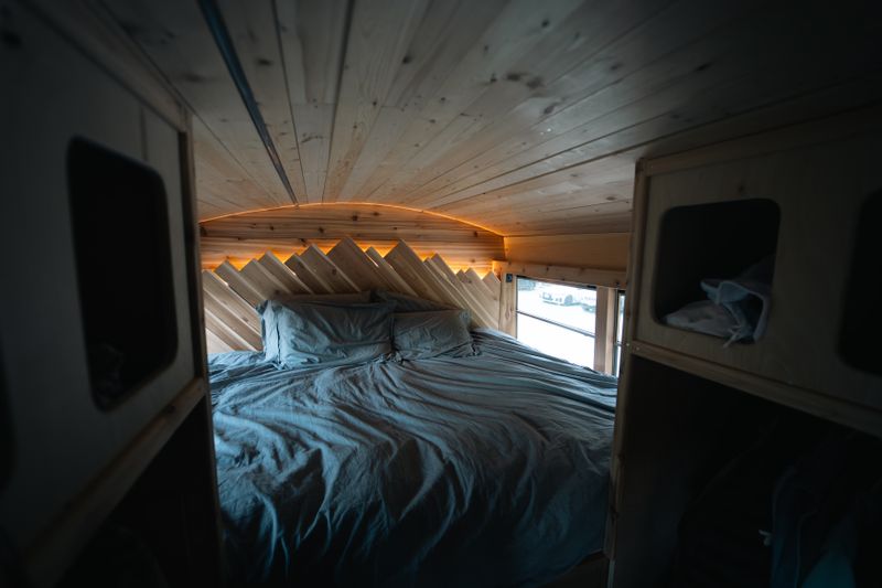 Picture 3/7 of a 2004 Freightliner Thomas School Bus for sale in Bellingham, Washington