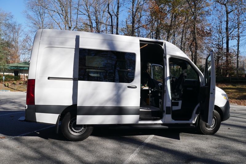 Picture 4/23 of a 2020 Mercedes-Benz Sprinter 2500 144" WB - Camper/Weekender for sale in Washington, District of Columbia