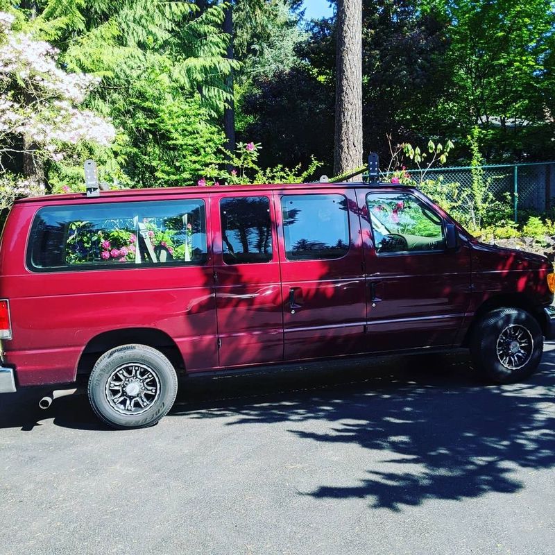 Picture 3/26 of a 2008 Ford E-150 Campervan w/ Solar+Cooler for sale in Bellevue, Washington