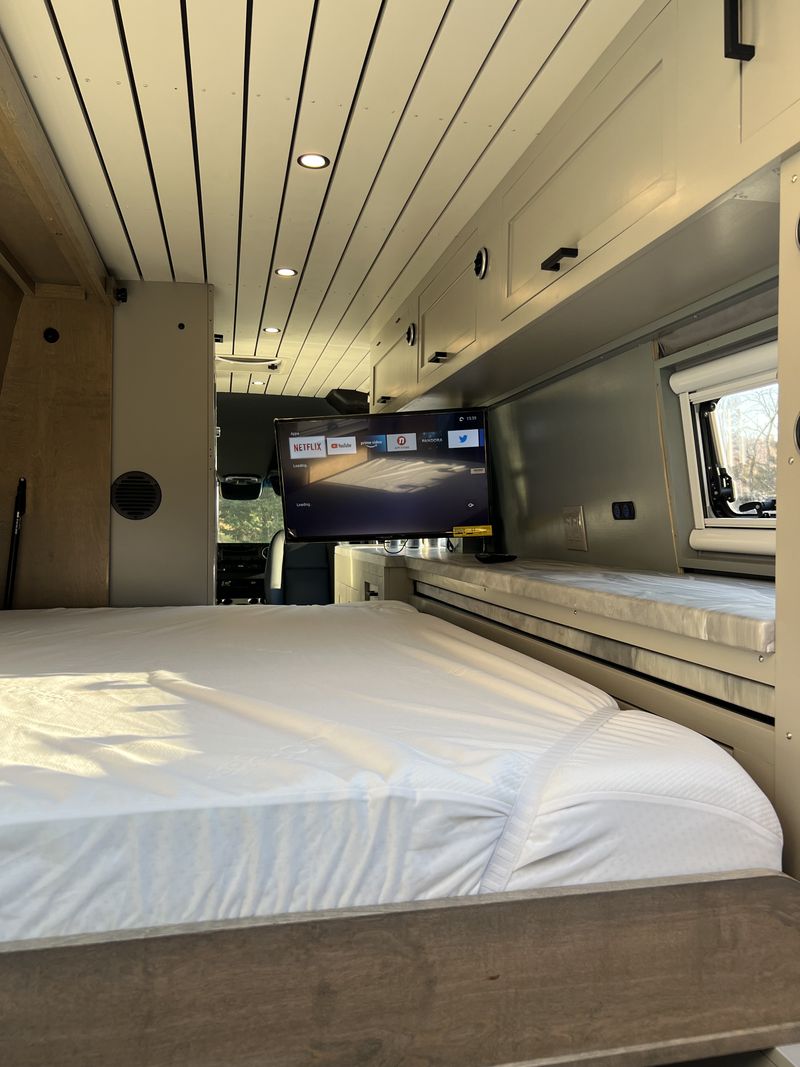 Picture 5/54 of a Beautiful Custom Built Mercedes Sprinter for sale in Kingsport, Tennessee