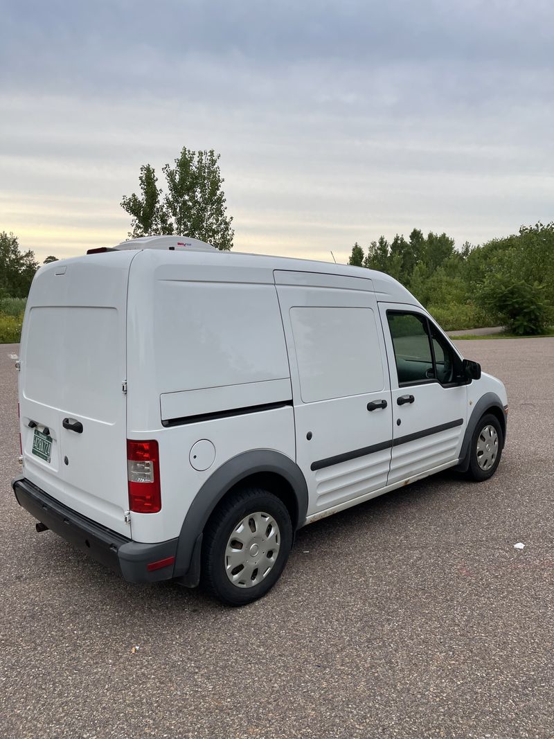 Picture 2/16 of a 2013 Ford Transit Connect for sale in South Burlington, Vermont
