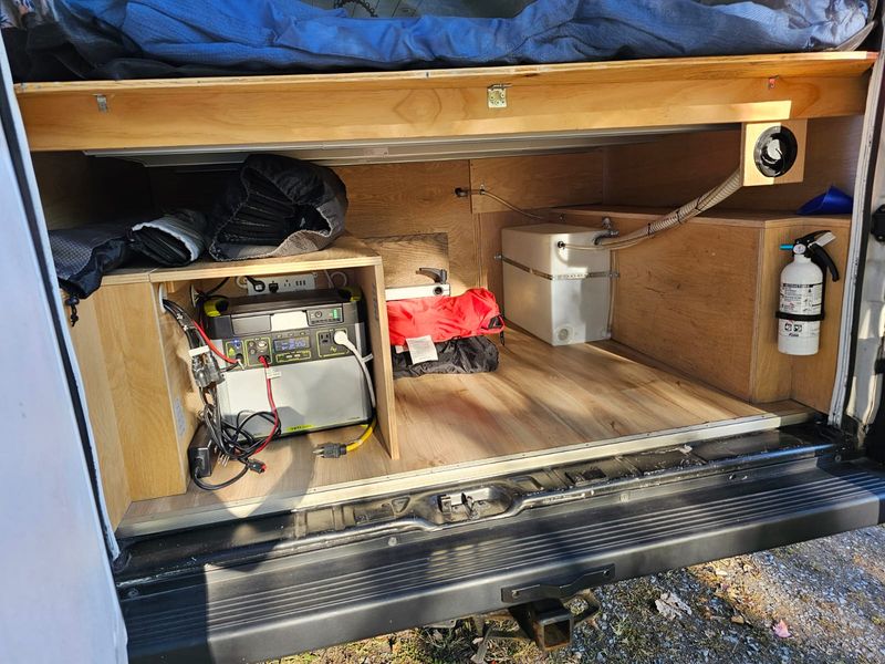Picture 3/13 of a 2016 Ram Promaster 1500 for sale in Lititz, Pennsylvania