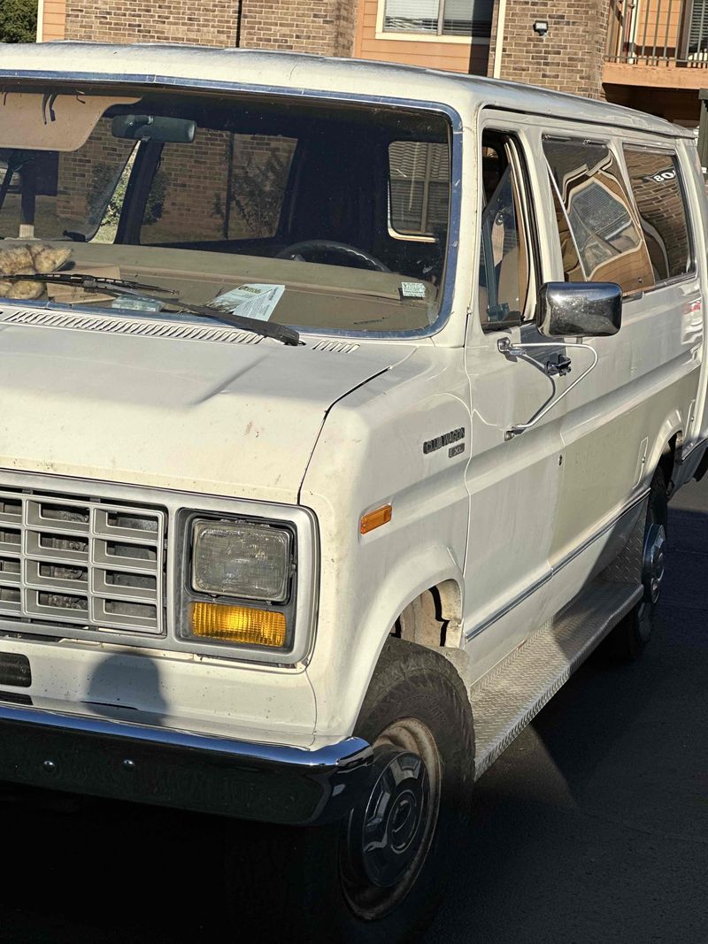 Picture 4/11 of a 1989 Ford Club Wagon XL for sale in Tulsa, Oklahoma