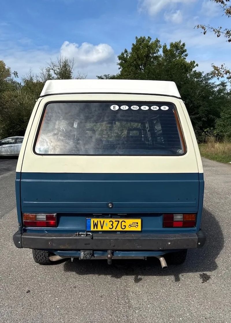 Picture 4/10 of a 1989 Volkswagen T3 Syncro 4x4 Camper | Rare Factory 4WD for sale in Los Angeles, California