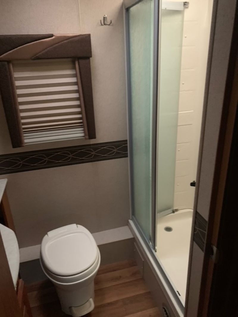 Picture 4/10 of a Jayco greyhawk 31 fs with bunk for sale in Santaquin, Utah