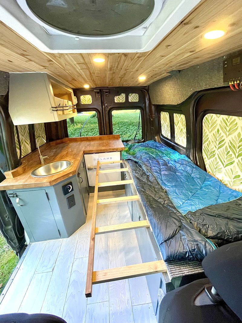 Picture 3/14 of a 2010 Ford Transit Connect Campervan for sale in Morristown, New Jersey