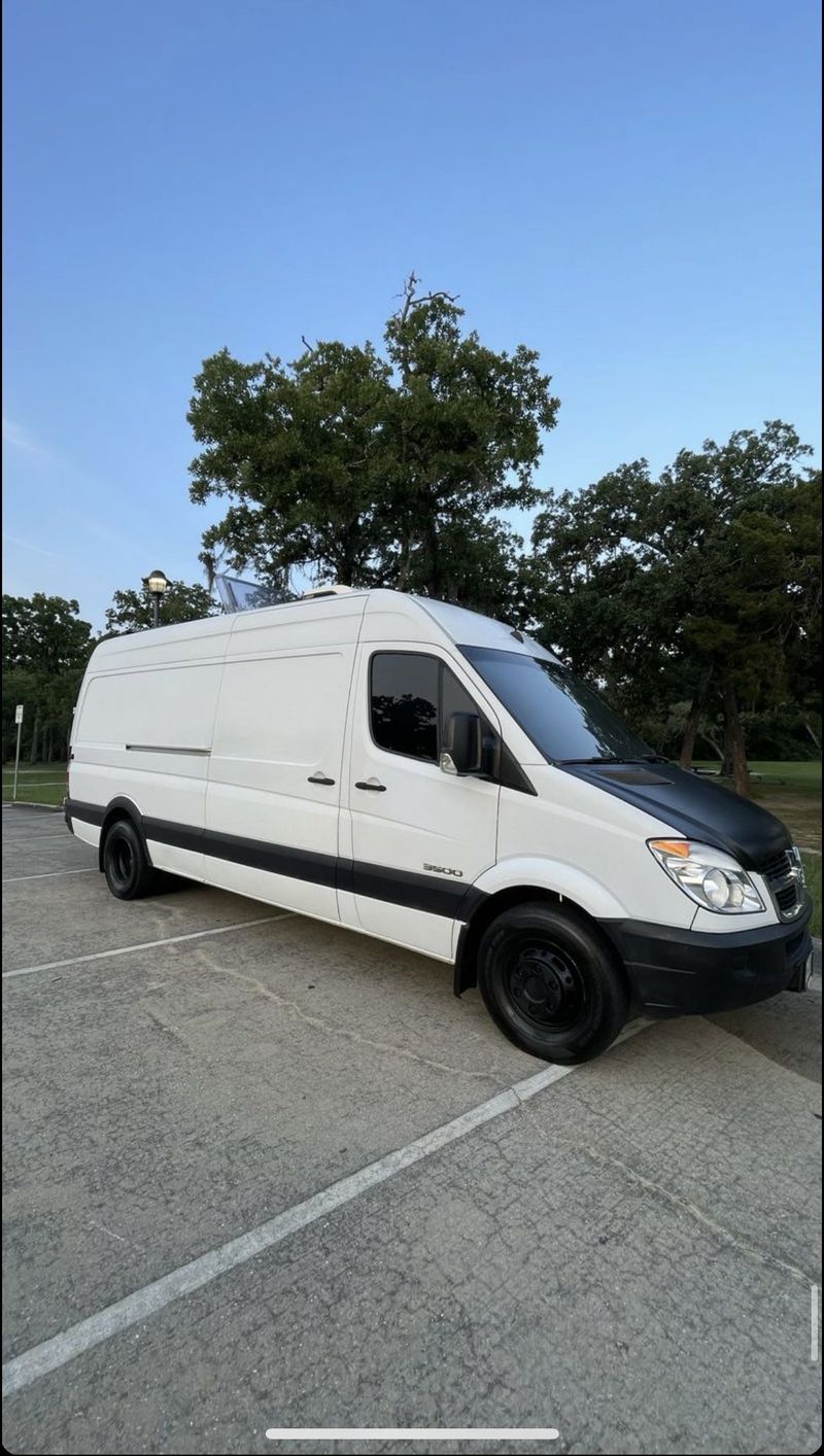 Picture 2/28 of a The most versatile Sprinter 3500 170 for sale in Sacramento, California