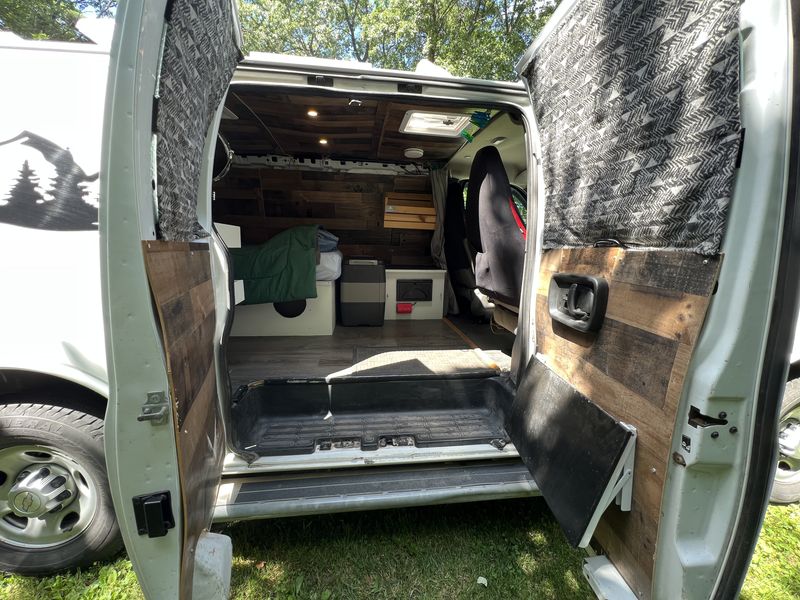 Picture 2/26 of a 2018 Chevrolet Express 2500 Campervan for sale in Killington, Vermont