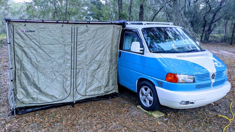 Picture 5/18 of a 2001 VW Eurovan 'Off Grid' custom camper for sale in Apopka, Florida