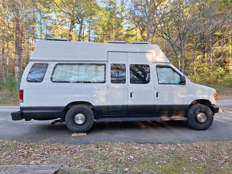 Picture 1/14 of a 2003 Ford E-350 Campervan for sale in Atlanta, Georgia