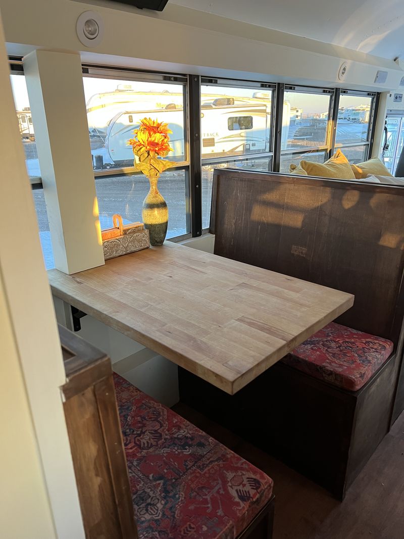 Picture 5/10 of a 2006 International Skoolie for sale in Denver, Colorado