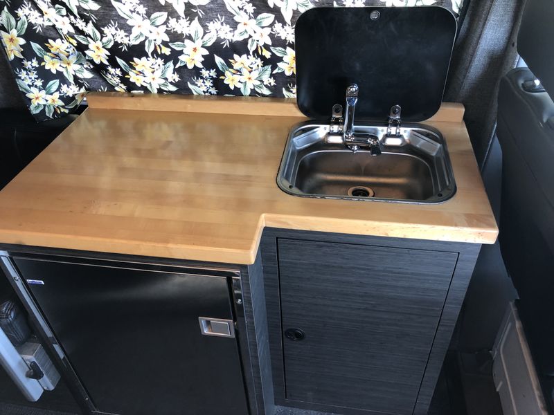 Picture 6/10 of a 2016 Mercedes Sprinter 144 for sale in Cardiff By The Sea, California