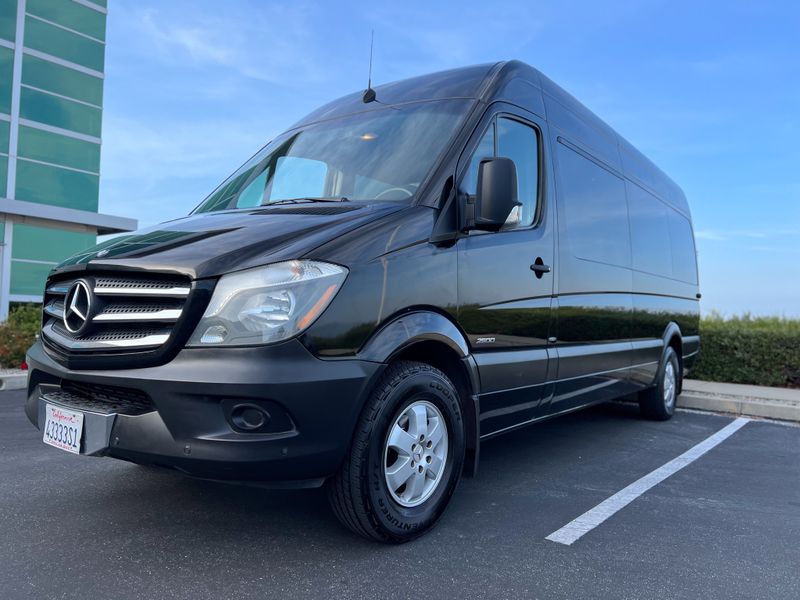 Picture 2/25 of a 2014 Mercedes Sprinter 2500 170wb Weekender Camper Van for sale in Temecula, California