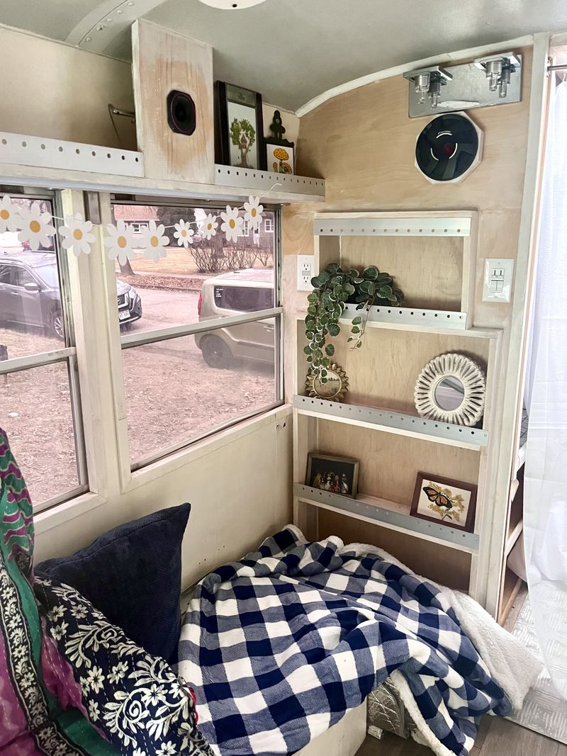 Picture 5/10 of a Ford e450 7.3L Powerstroke- 26 feet for sale in Madison, Wisconsin