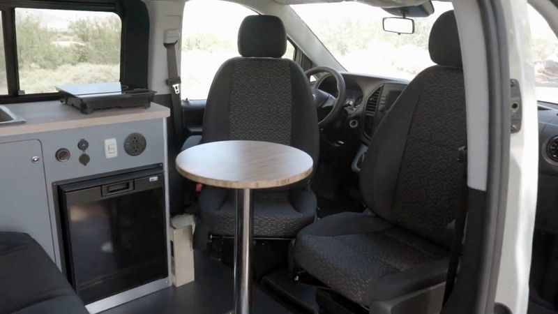 Picture 6/15 of a 2022 MERCEDES-BENZ METRIS - CAMPERVAN for sale in Torrance, California