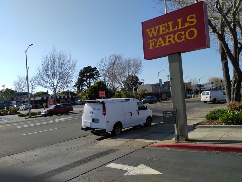 Picture 2/8 of a 2009 Chevrolet Express 1500 for sale in Albany, California