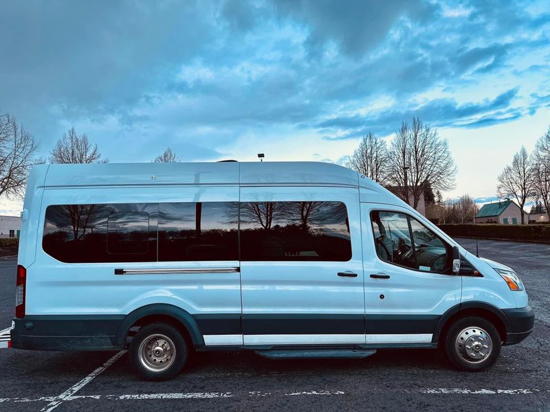 Picture 4/14 of a 2018 Ford Transit 350 XLT Camper -Extended high roof for sale in Vancouver, Washington