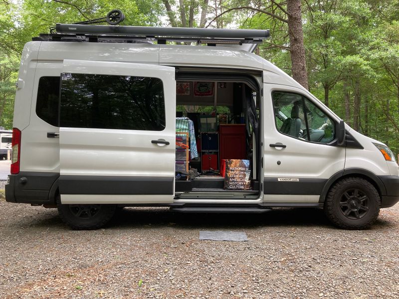 Picture 4/15 of a Vandoit High-Roof DO - SPACIOUS EASY TO CONFIGURE for sale in Haw River, North Carolina