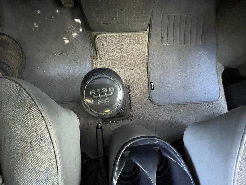 Picture 5/14 of a 1995 VW Eurovan 5 speed manual transmission for sale in Boise, Idaho