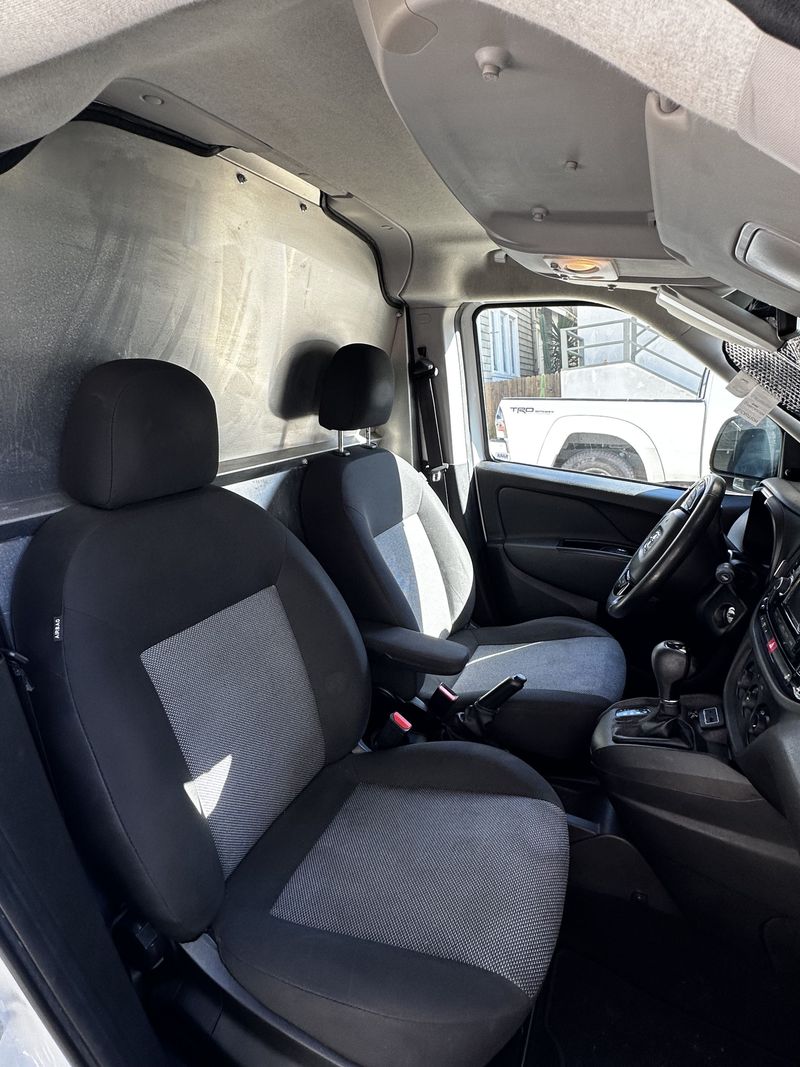 Picture 5/10 of a 2017 Ram Promaster City for sale in Hermosa Beach, California