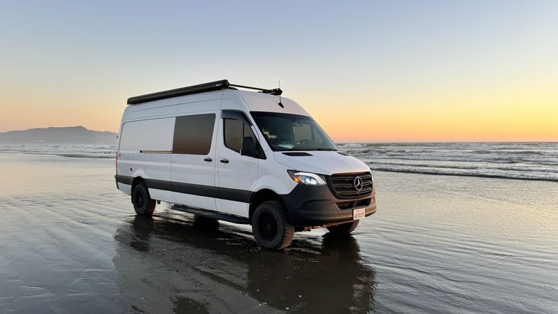 Picture 1/38 of a 2022 Mercedes Benz sprinter 170 4×4 for sale in Rosemead, California