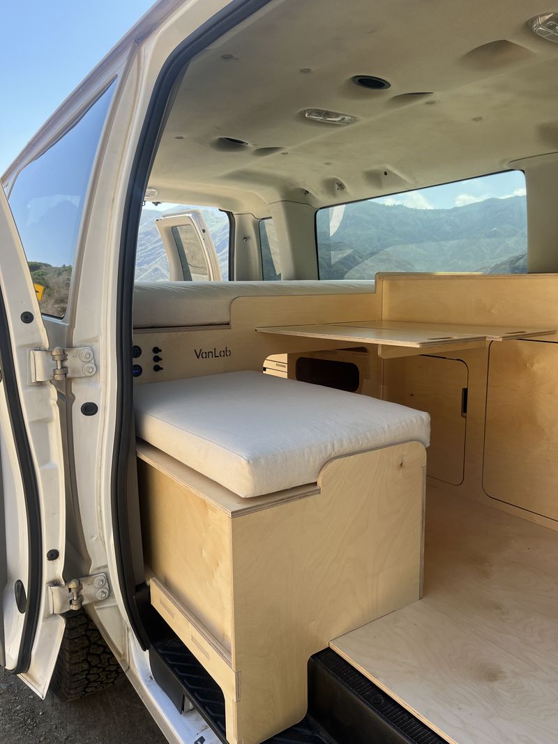 Picture 2/30 of a 2007 Ford e350 xlt econoline Passenger extended van for sale in Simi Valley, California