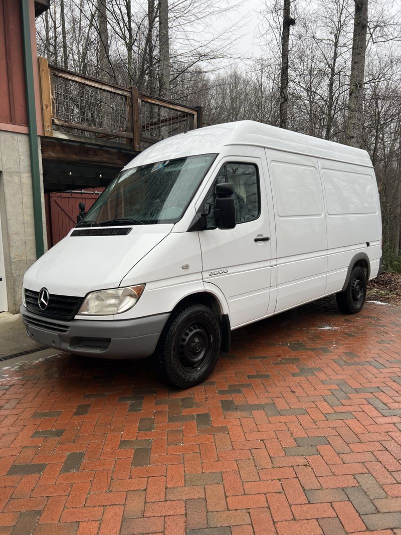 Picture 3/20 of a 2006 T1N Sprinter 2500 Off-Grid Custom Camper Build for sale in Asheville, North Carolina