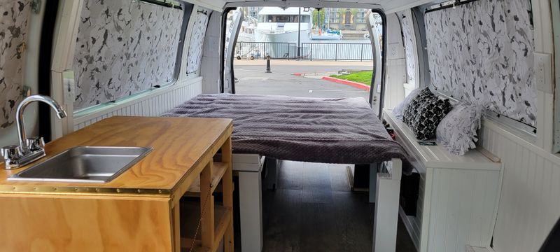 Picture 2/15 of a Converted 2007 Ford E-350 Extended Van for sale in Marina Del Rey, California