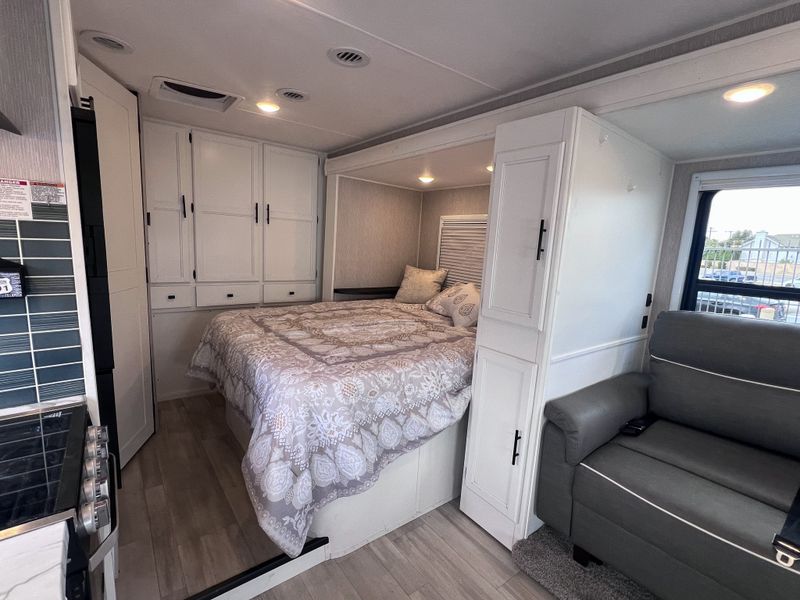 Picture 5/26 of a 2023 Coachmen Prism Select 24FSS for sale in Fountain Valley, California