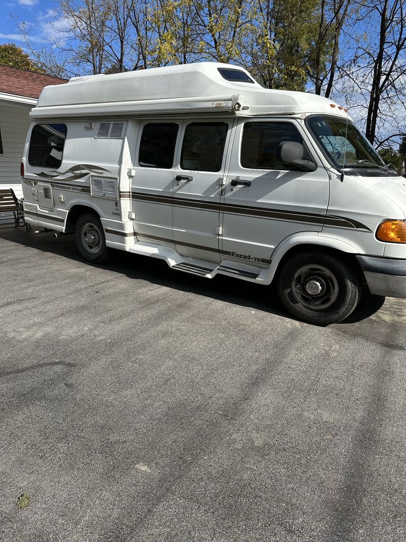 Picture 2/7 of a 2002 Pleasureway campervan for sale in Ballston Lake, New York