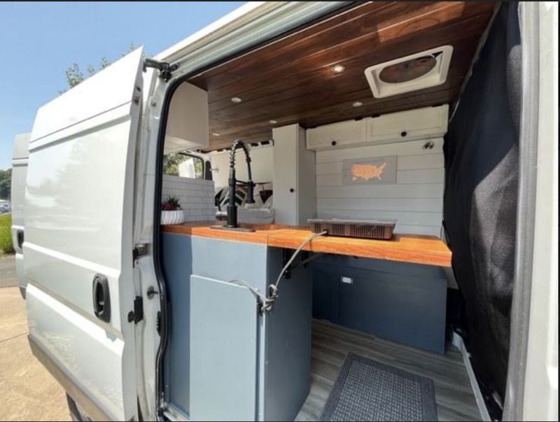 Picture 4/21 of a 2014 Ram ProMaster 2500 Stealth Campervan  for sale in Orland Park, Illinois