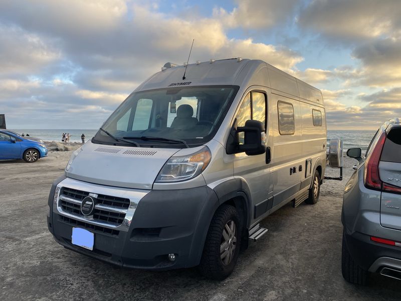 Picture 2/35 of a Best Layout CamperVan 2017 Hymer Aktiv for sale in Encinitas, California