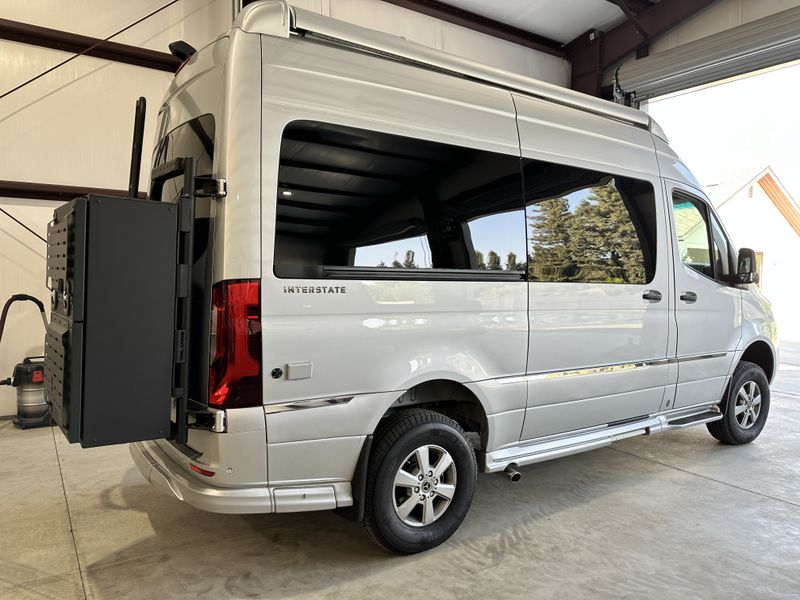 Picture 5/45 of a 2022 Mercedes Interstate Airstream for sale in Visalia, California