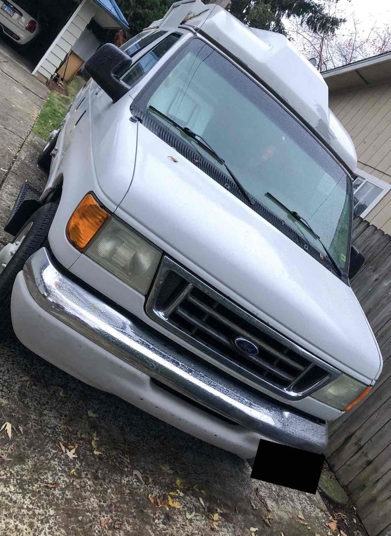 Picture 4/19 of a Renovated 2003 Ford E-350 XL High Top for sale in Albany, Oregon