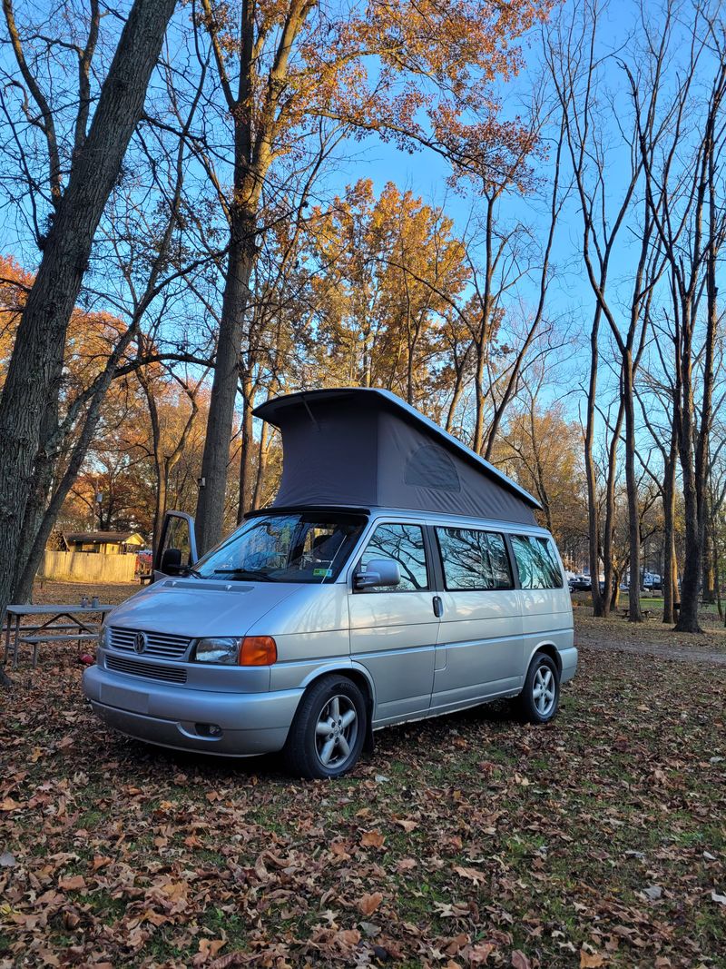 Picture 2/11 of a 2002 Westfalia "Westy" Eurovan Weekender poptop camper for sale in Athens, Ohio