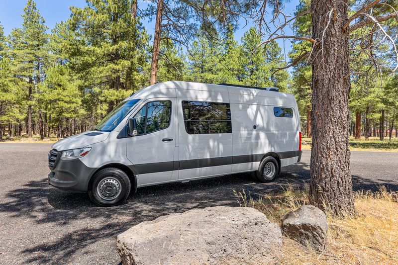 Picture 5/27 of a 2021 Mercedes Sprinter 4500 Dually for sale in Sedona, Arizona