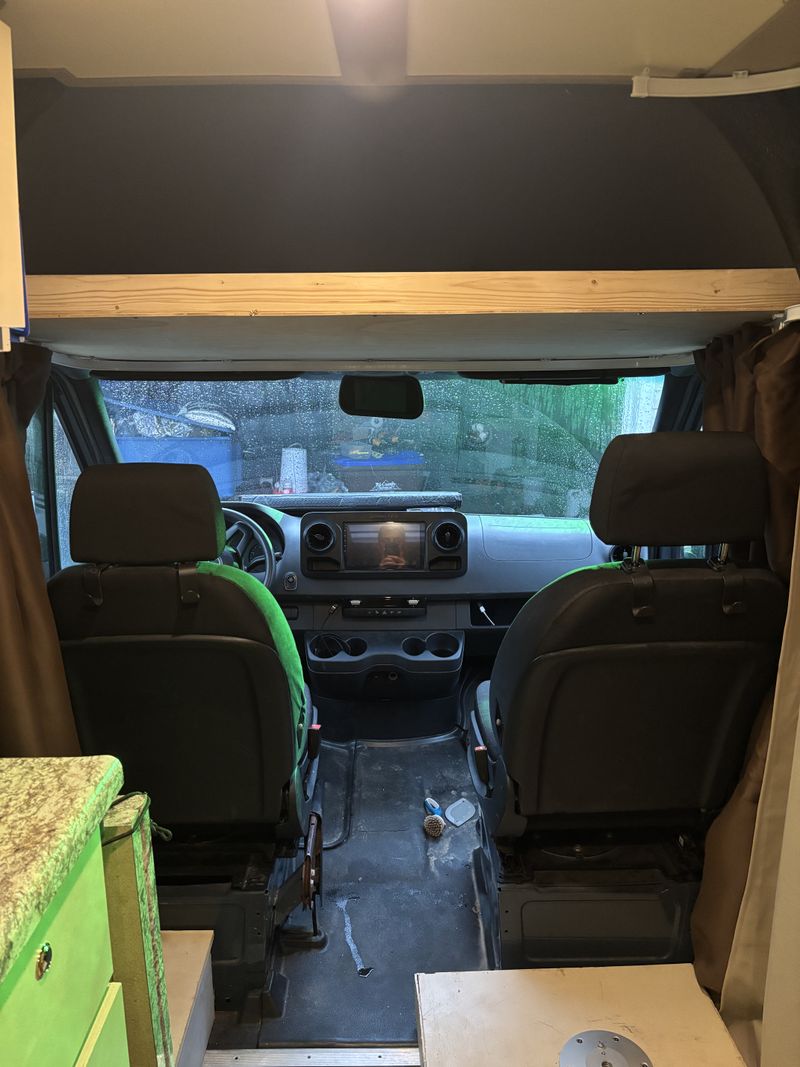 Picture 3/37 of a 2019 Sprinter Van for sale in Venus, Pennsylvania