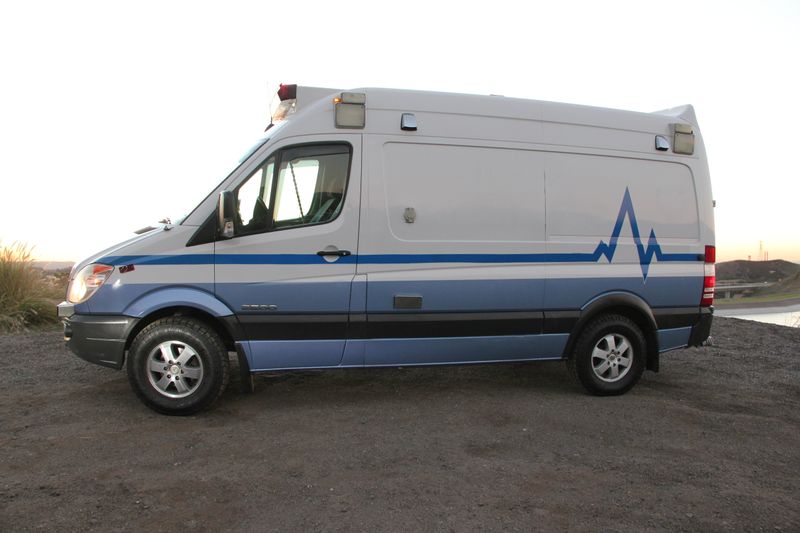 Picture 3/10 of a Sprinter Ambulance NEW REBUILT ENGINE ONLY 2,202 Miles! for sale in Mission Viejo, California