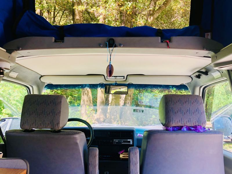 Picture 3/13 of a 1995 VW Eurovan Camper for sale in Bellingham, Washington