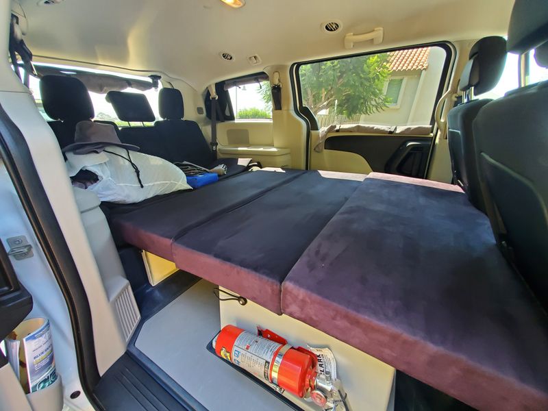 Picture 6/10 of a 2019 Dodge Grand Caravan SE Camper & James Baroud Roof Nest for sale in San Clemente, California