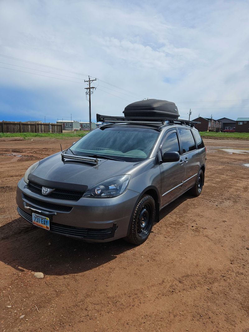 Picture 1/58 of a 2004 Toyota Sienna AWD V6 for sale in Watford City, North Dakota
